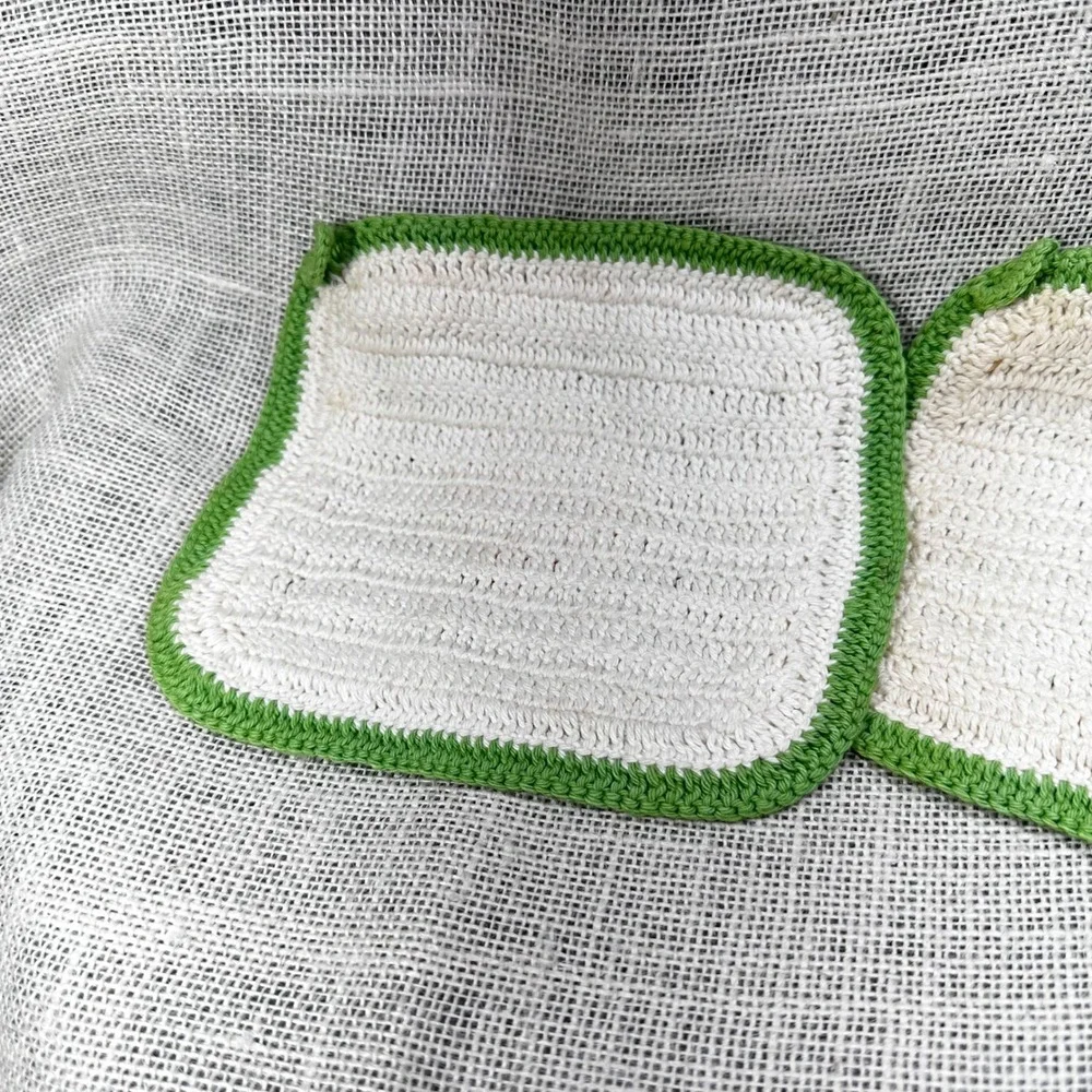 Vintage Handmade Crochet Potholder Set of 2 Yellow Rose Granny Square Green Trim
